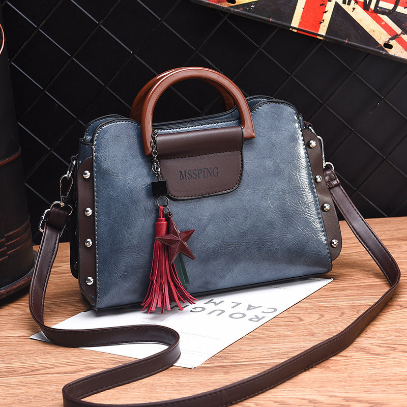 Women's shoulder bag