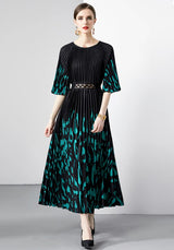New Pleated Long Summer Women Dress O-Neck Lace-up Belt Print Loose Large Size