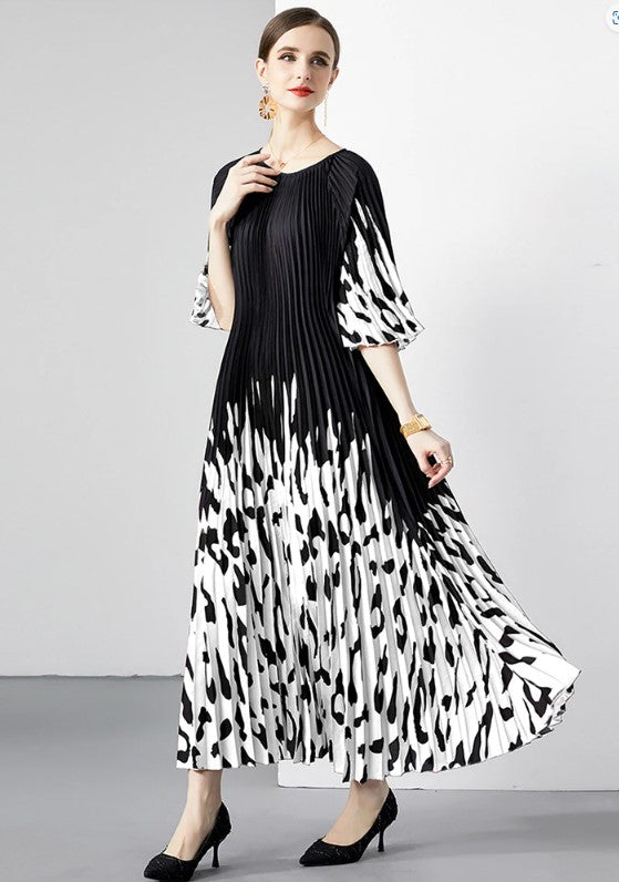 New Pleated Long Summer Women Dress O-Neck Lace-up Belt Print Loose Large Size