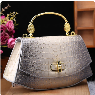 Luxury Fashion Genuine Leather Women's Handbags 2023 New Crocodile Pattern Shoulder Messenger Bag Small Portable Saddle Bags